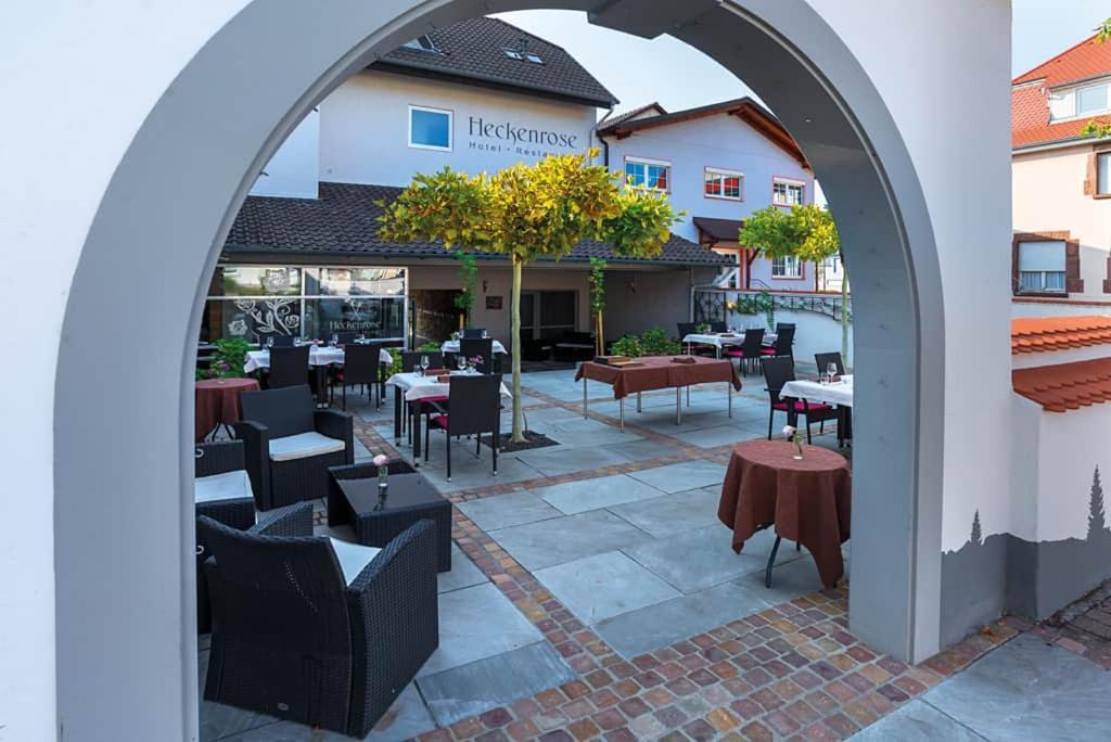 Self Checkin Hotel Heckenrose Lorin Рингсхайм Екстериор снимка