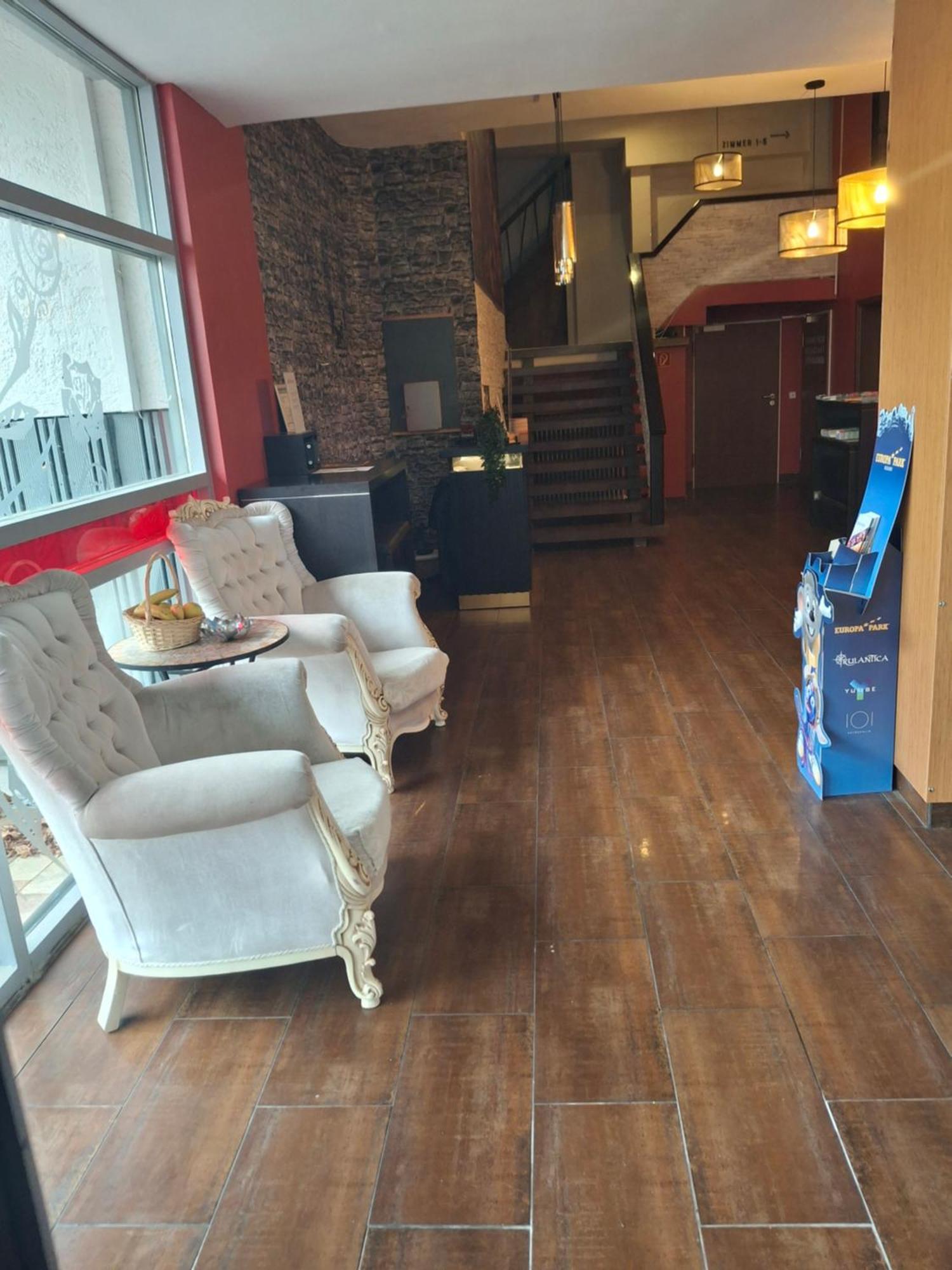 Self Checkin Hotel Heckenrose Lorin Рингсхайм Екстериор снимка
